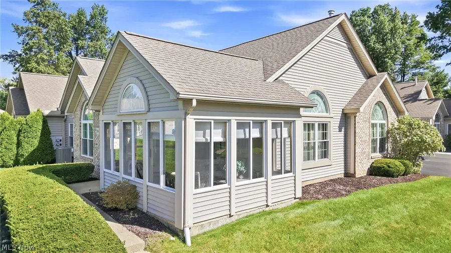 31 Parkside Circle #1, Canfield, OH 44406 - #2