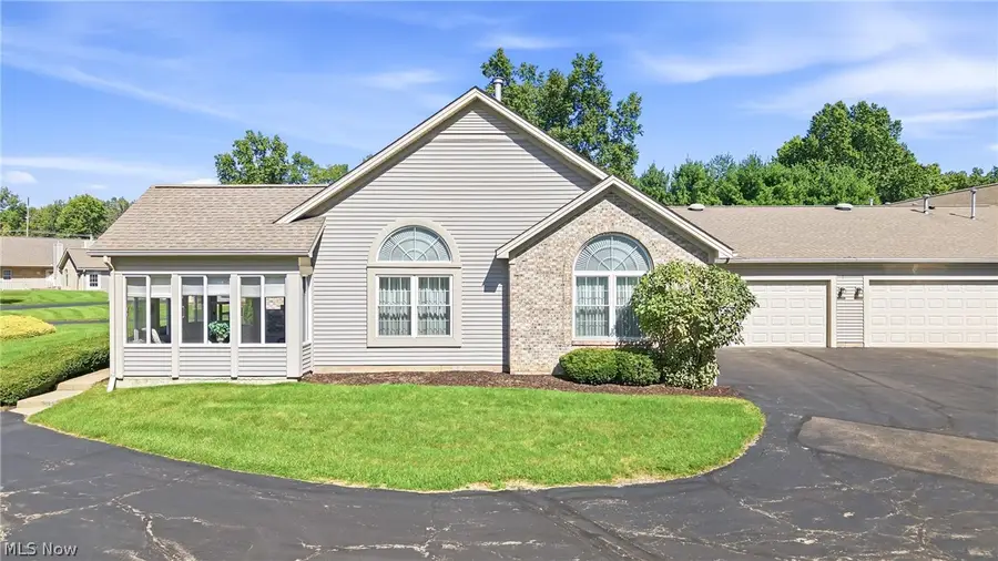 31 Parkside Circle #1, Canfield, OH 44406 - #3