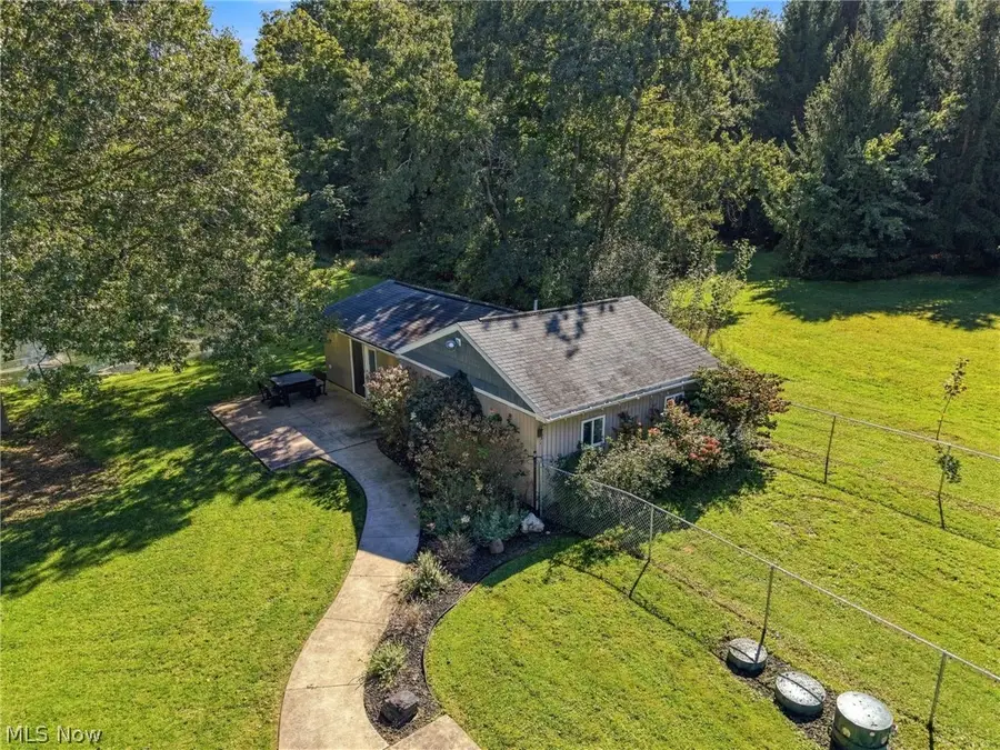 4280 Beechwood Avenue, Alliance, OH 44601 - #2