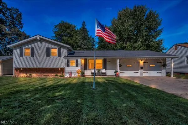 26940 Westwood Lane, Olmsted Twp, OH 44138