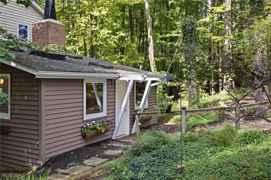 13774 Oak Tree Trail, Chardon, OH 44024 - #2
