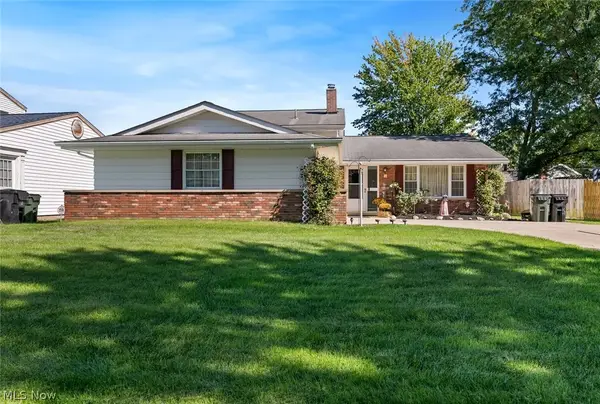 111 Edgefield Drive, Elyria, OH 44035
