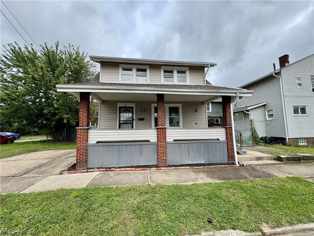 2307 10th Sw Street, Canton, OH 44706 - #1