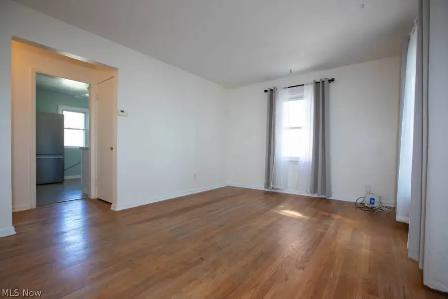 17706 Glenshire Avenue, Cleveland, OH 44135 - #3