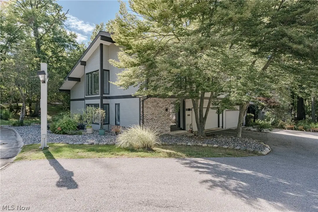 6889 Woodwalk Drive #46, Brecksville, OH 44141 - #1
