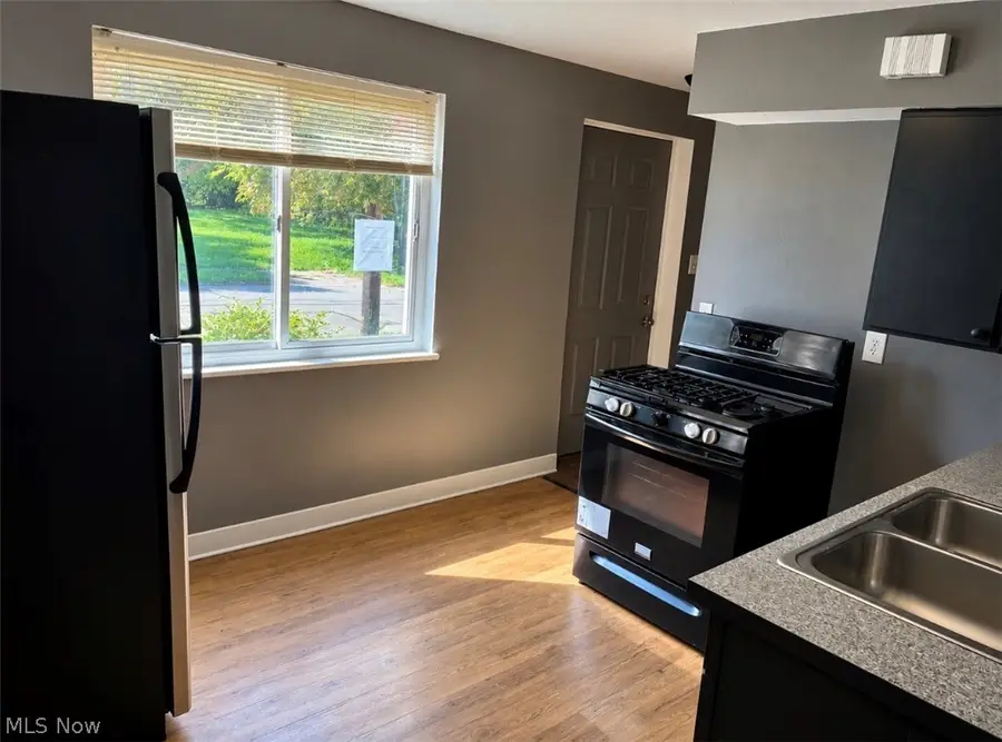3533 E 144th Street, Cleveland, OH 44120 - #3