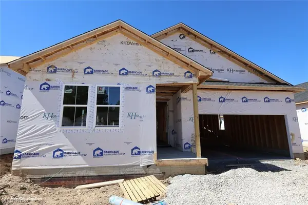 2460 Merriment Drive, Amherst, OH 44001