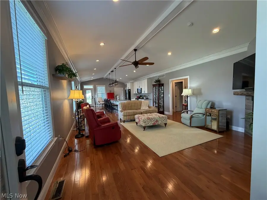 2704 14th Avenue, Vienna, WV 26105 - #3