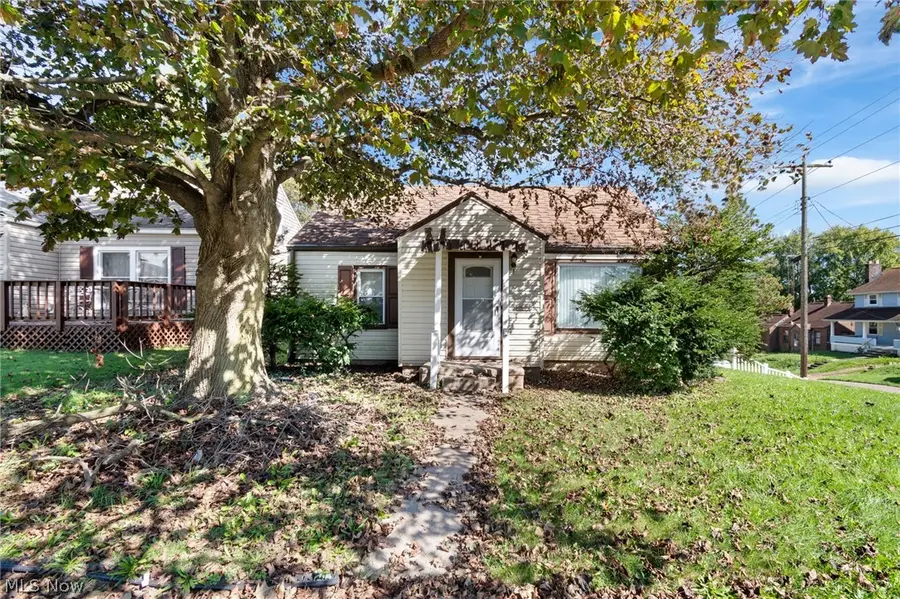 1602 Cherry Ne Avenue, Canton, OH 44714 - #2