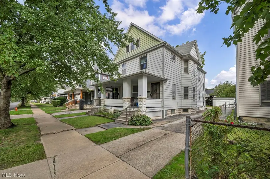3508 Woodbridge Avenue, Cleveland, OH 44109 - #2