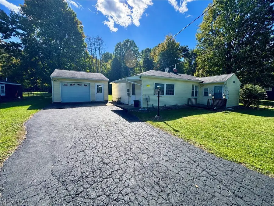 713 Kale Adams Road, Leavittsburg, OH 44430 - #3
