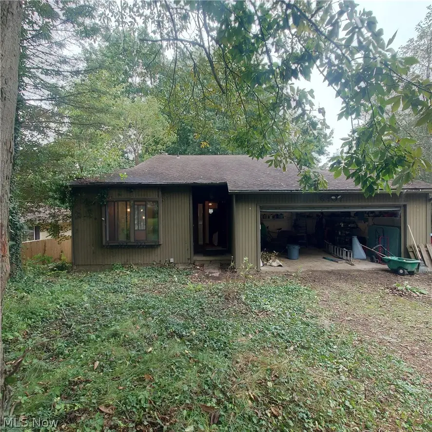 6407 Woodmoor Nw Avenue, Canton, OH 44718 - #1