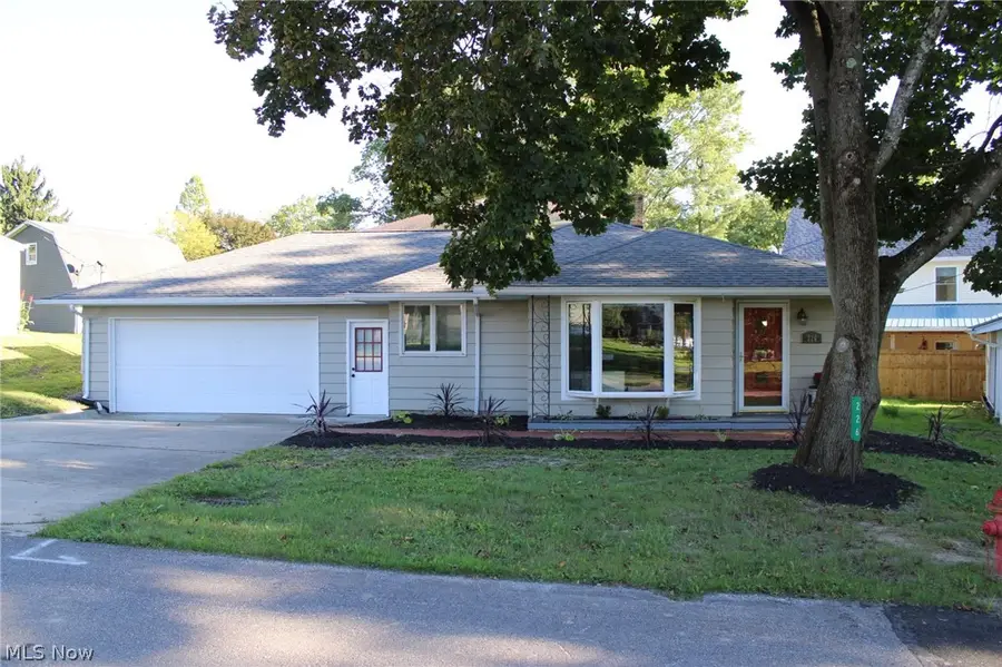 226 Willowwood Drive, Chippewa Lake, OH 44215 - #2