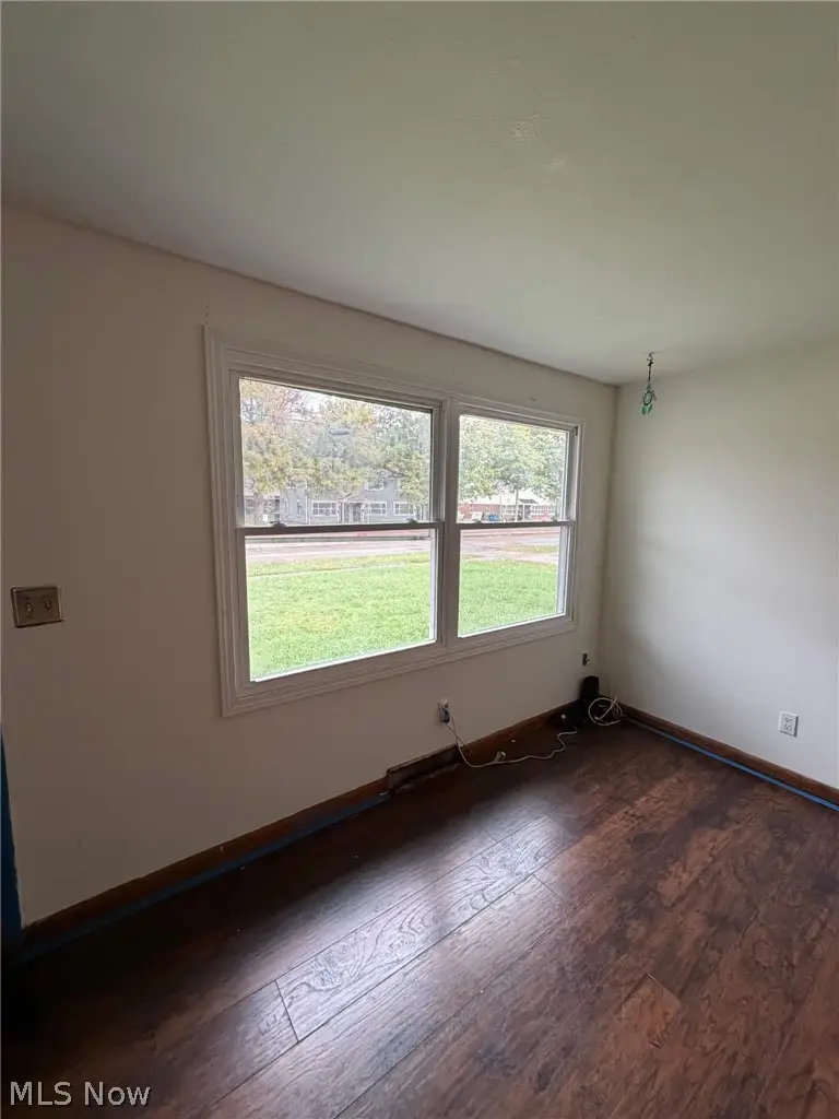 2425 Reeves Avenue, Lorain, OH 44052 - #2