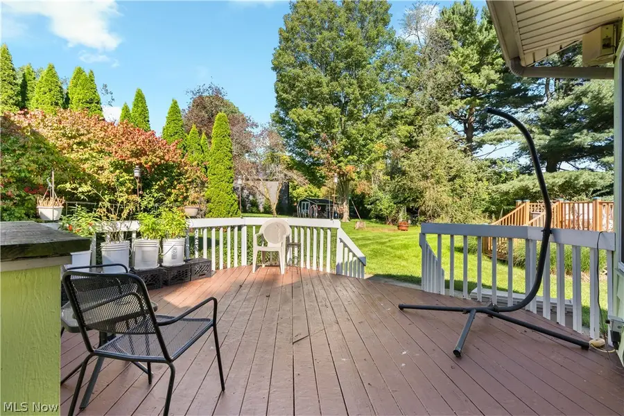 2561 Fallview Nw Street, Uniontown, OH 44685 - #3