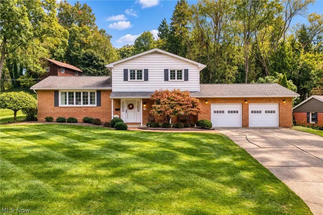 802 Deerfield Ne Lane, Massillon, OH 44646 - #1