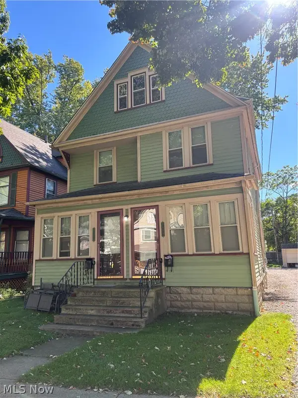 3815 Archwood Avenue, Cleveland, OH 44109