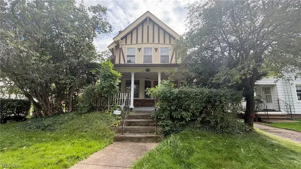 3326 E Berkshire E Road, Cleveland Heights, OH 44118