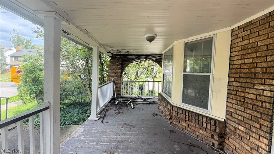 3326 E Berkshire E Road, Cleveland Heights, OH 44118 - #3
