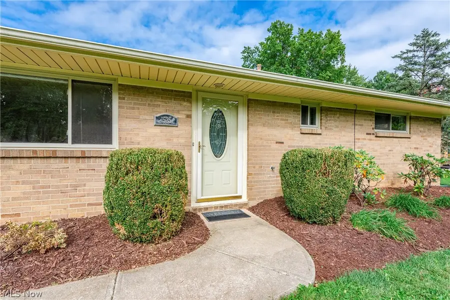 1525 Bonnie Road, Macedonia, OH 44056 - #2