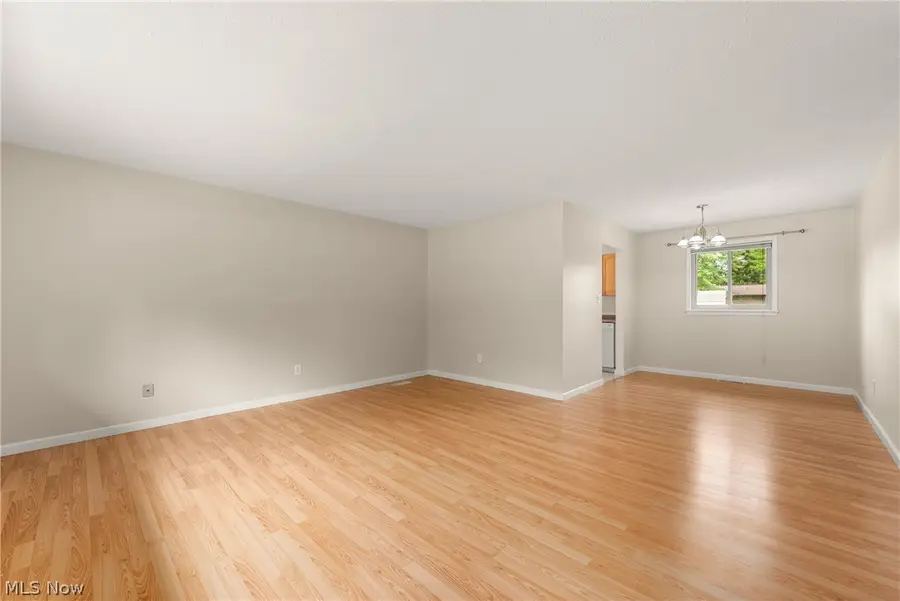1525 Bonnie Road, Macedonia, OH 44056 - #3