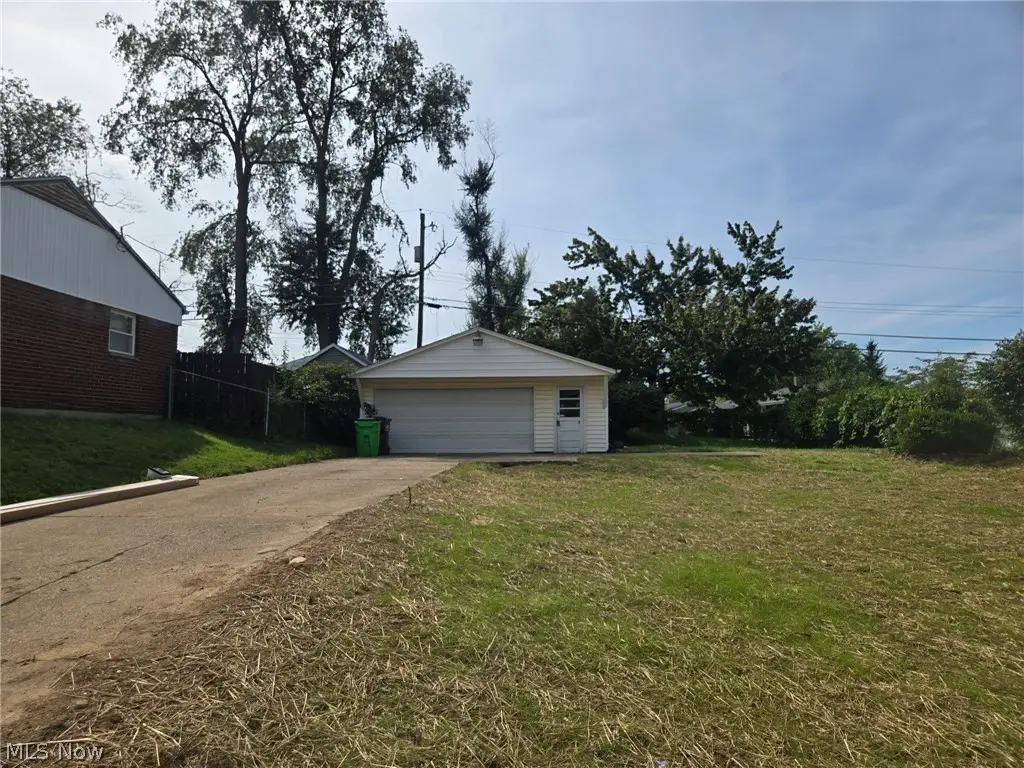 2518 Cathy Ne Drive, Canton, OH 44705 - #1