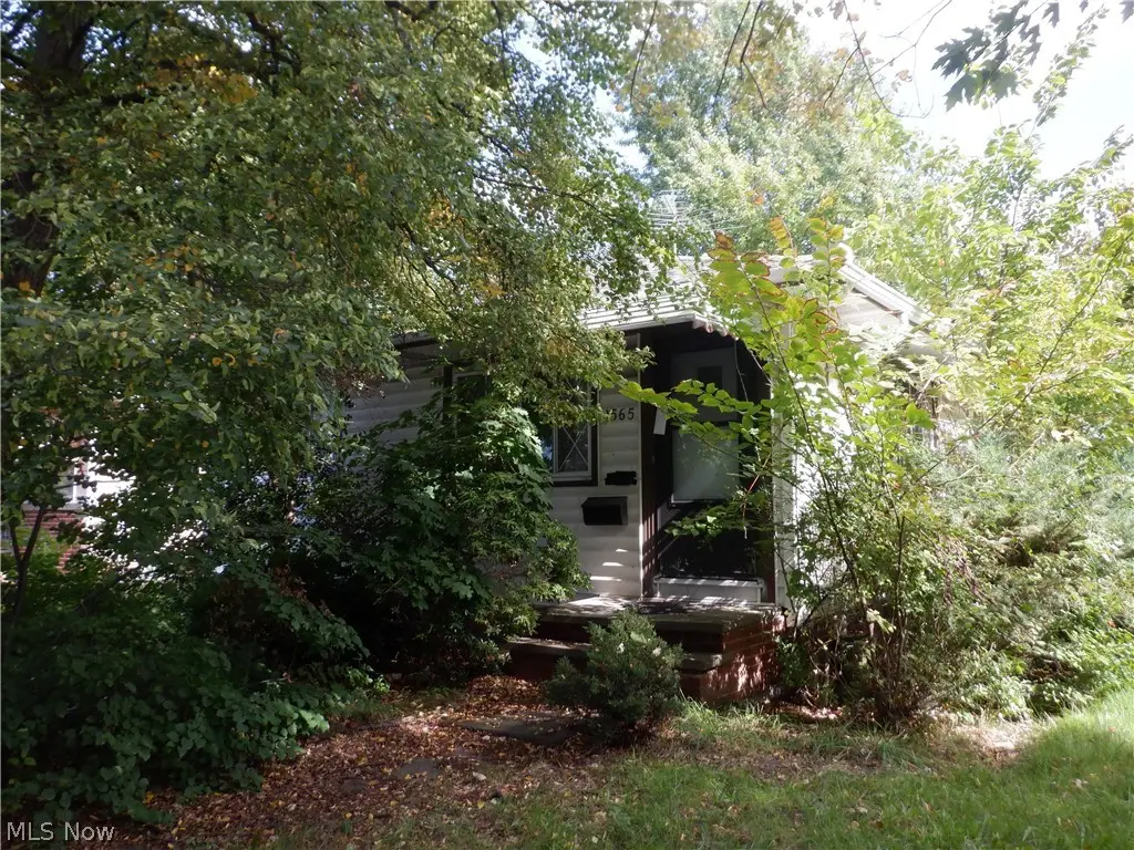 1565 E 172nd Street, Cleveland, OH 44110 - #1