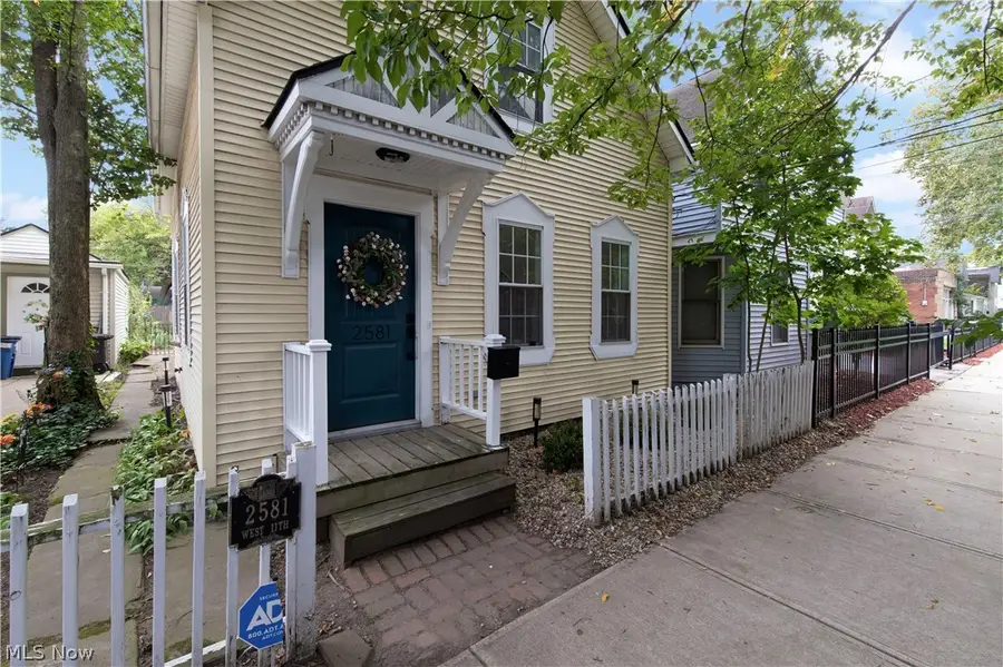 2581 W 11th Street, Cleveland, OH 44113 - #3
