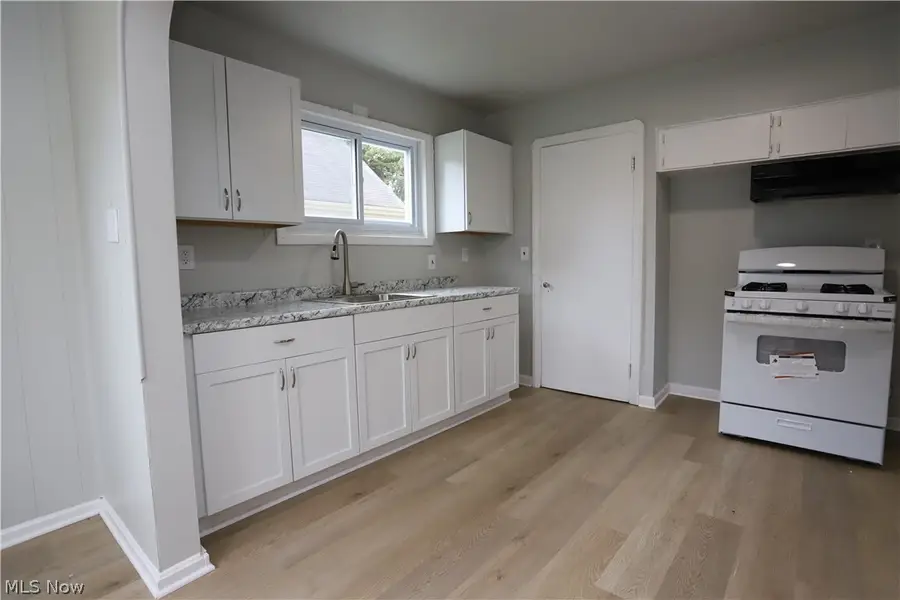 10502 Park Heights Road, Cleveland, OH 44104 - #2