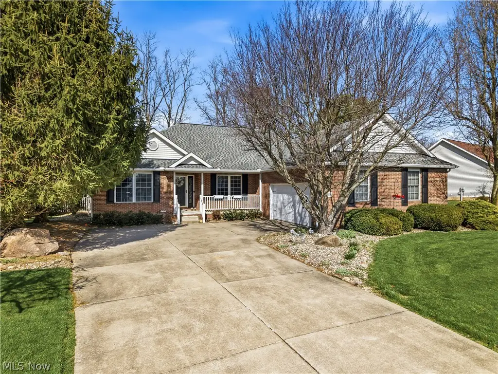 1009 E Reno Drive, Louisville, OH 44641 - #1