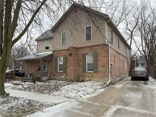 140 School Street, Elyria, OH 44035