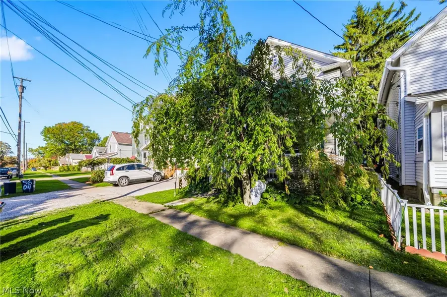 5606 Jefferson Avenue, Ashtabula, OH 44004 - #2