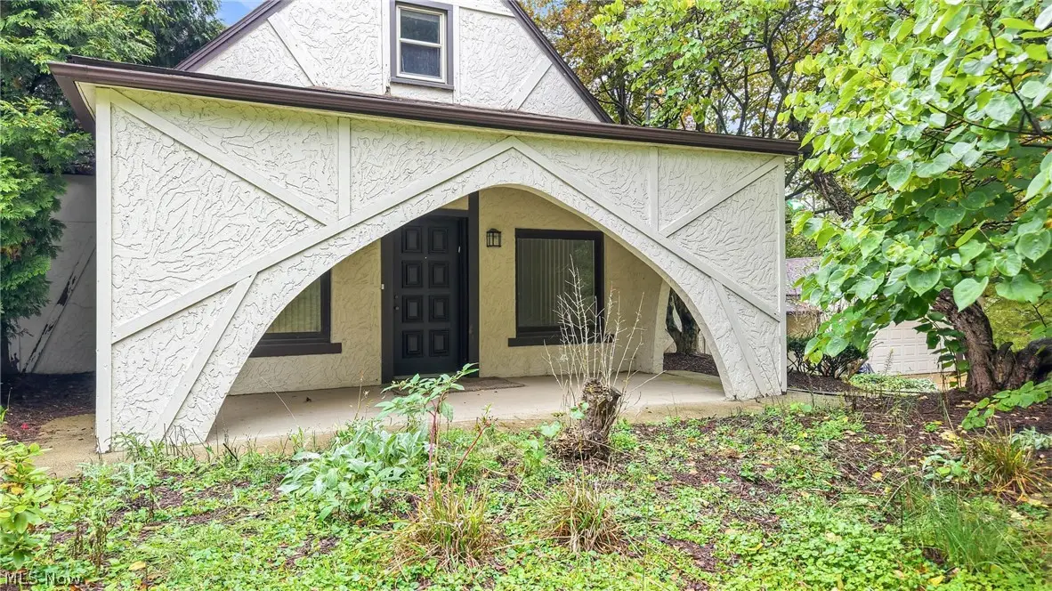 4874 Logan Way, Hubbard, OH 44425 - #1