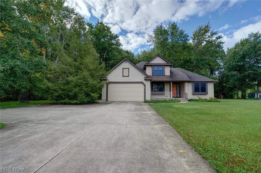 111 Squires Court, South Amherst, OH 44001 - #3