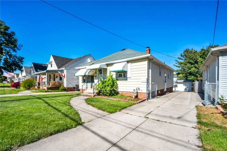 6702 Memphis Avenue, Cleveland, OH 44144 - #2