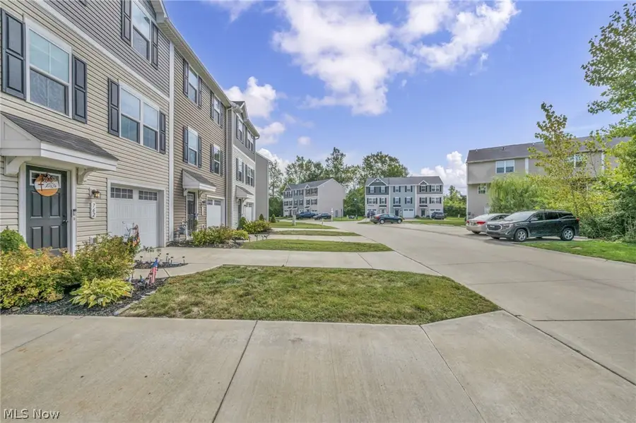 762 Pine Spring Drive, Painesville, OH 44077 - #3