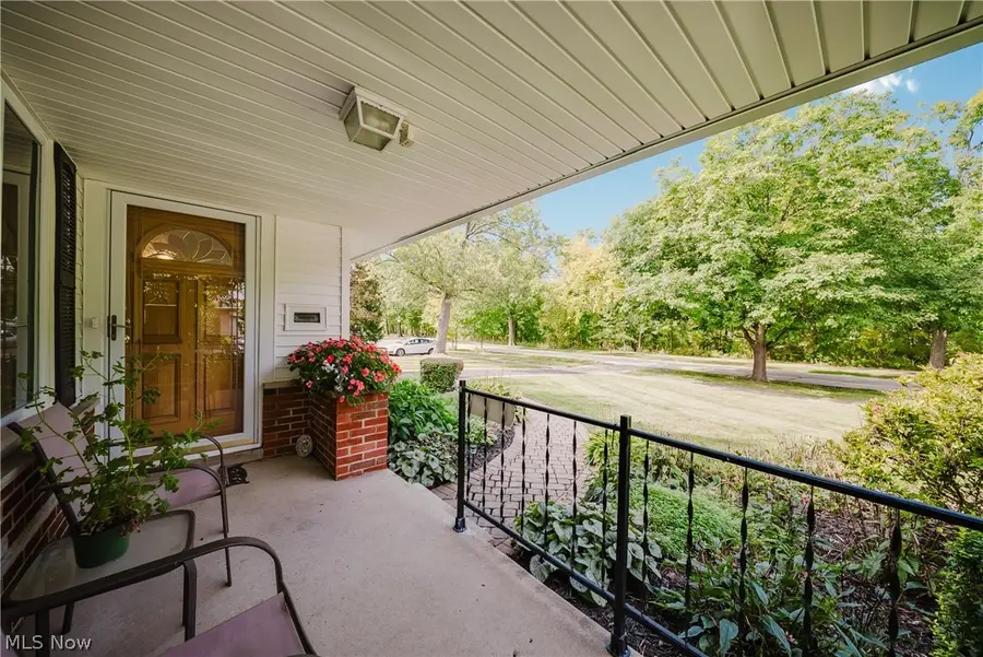 7435 Nethersole Drive, Middleburg Heights, OH 44130 - #2