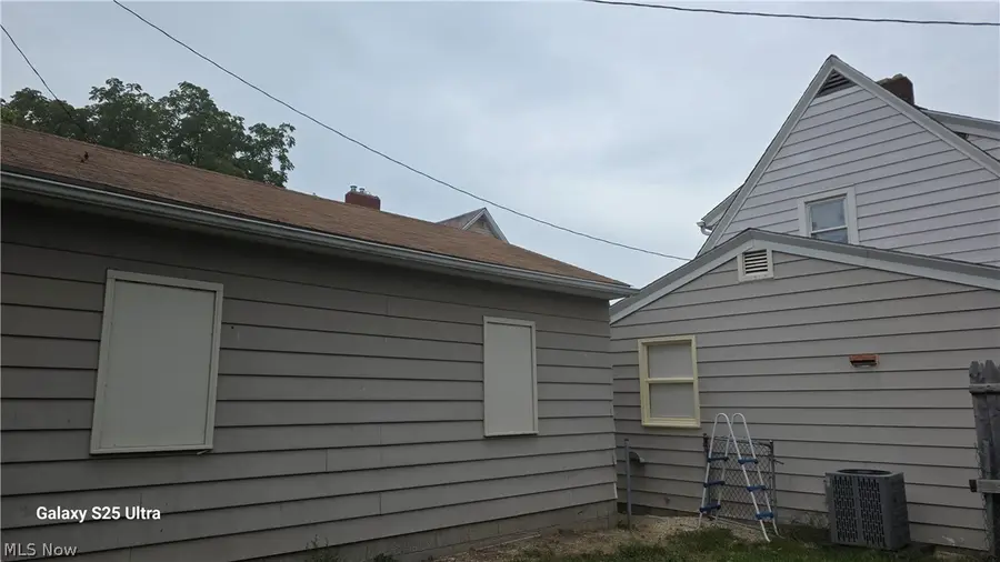 426 Kentucky Avenue, Lorain, OH 44052 - #2