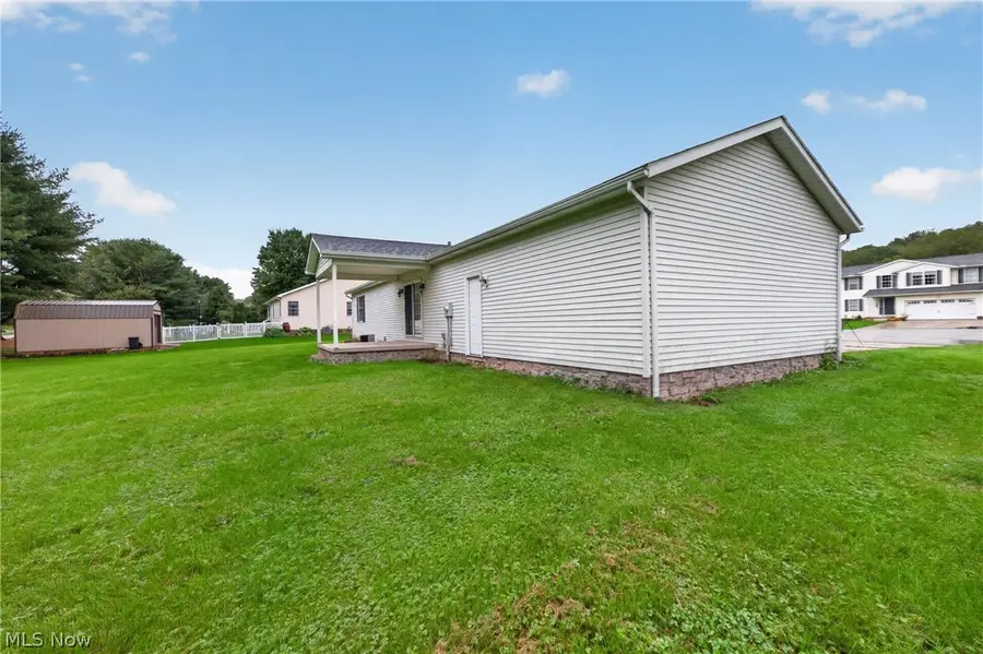 702 Willow Dale Nw Street, Bolivar, OH 44612 - #2