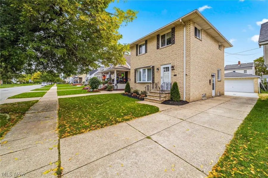 3908 Kenmore Avenue, Parma, OH 44134 - #3