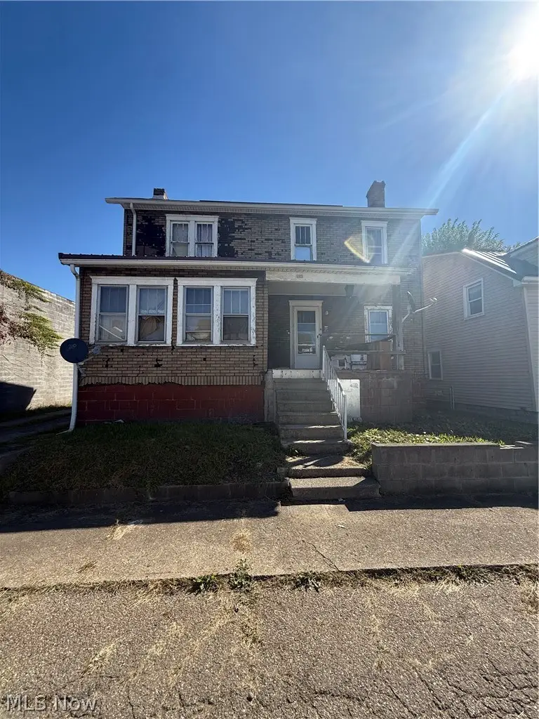 622 Yankee Street, Wellsburg, WV 26070 - #1