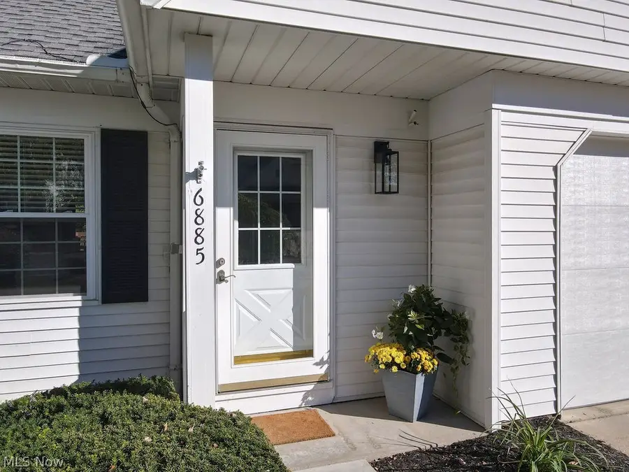 6885 Chaffee Court, Brecksville, OH 44141 - #2