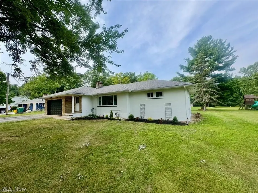 8839 Billings Road, Kirtland, OH 44094 - #2