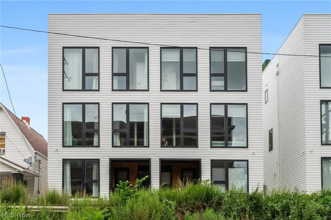 2104 Willey Avenue, Cleveland, OH 44113 - #1