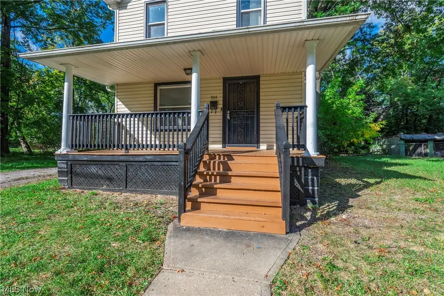 904 E 144th Street, Cleveland, OH 44110 - #2
