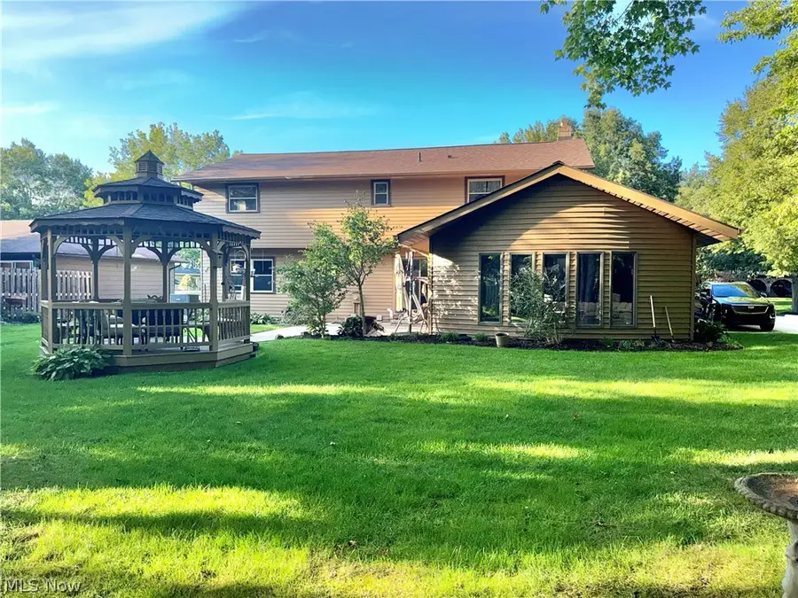 6818 Wildwood Trail, Mayfield, OH 44143 - #2