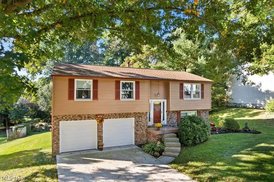 1270 Goldfinch Trail, Stow, OH 44224 - #2