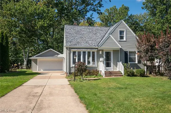 5252 Karen Isle Drive, Willoughby, OH 44094