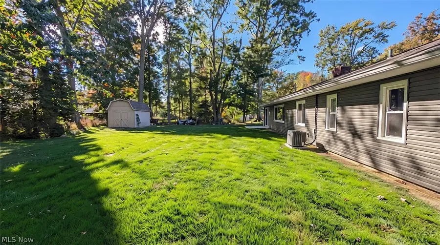 16 Keewaydin Drive, Timberlake, OH 44095 - #3