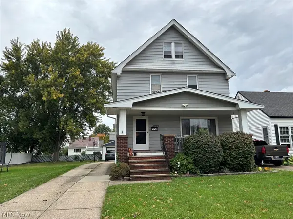 2906 Grovewood Avenue, Parma, OH 44134